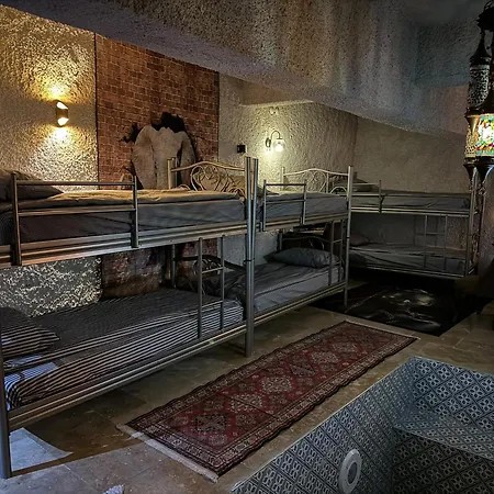 Hotel Hydros Cave 3*