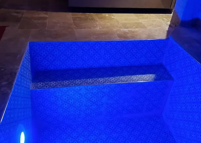 Szálloda Hydros Cave 3*