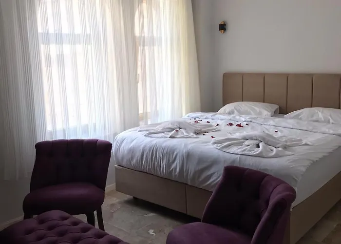 Hydros Cave Üçhisar